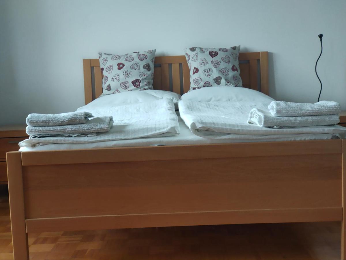 Rooms And Apartment Na Poljani Škofja Loka Εξωτερικό φωτογραφία