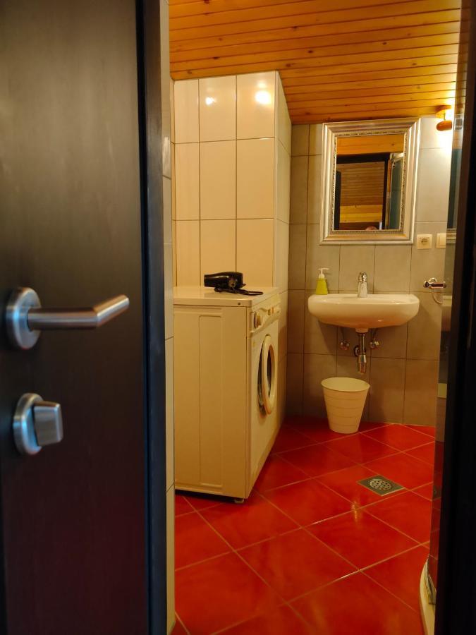 Rooms And Apartment Na Poljani Škofja Loka Εξωτερικό φωτογραφία